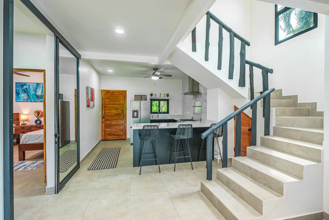 Iguana Villas #2: Perfectly Remodeled 2BR Villa at White Sand Beach - Gallery image 10