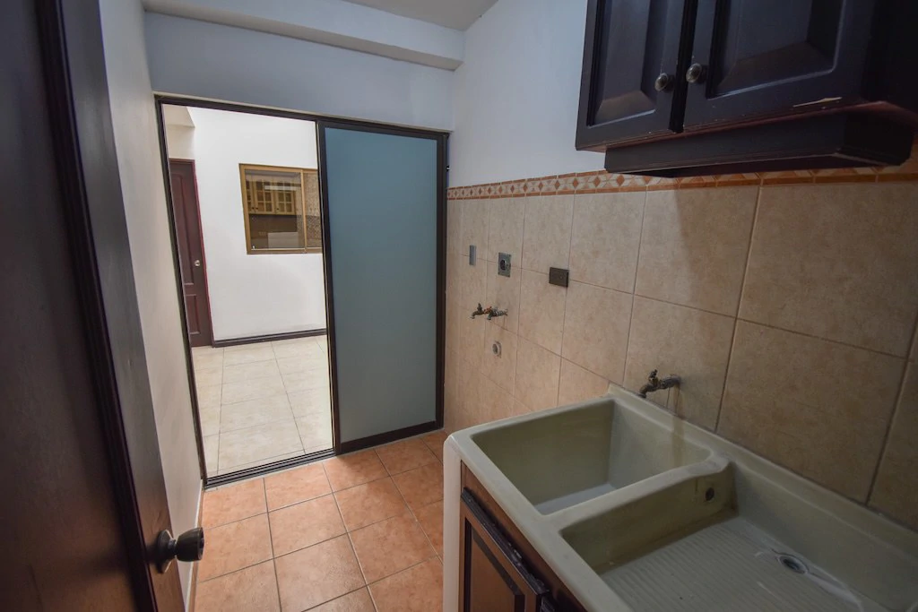 Excelente Oportunidad Propiedad con 2 casas en Trejos Montealegre: House For Sale in Trejos Montealegre - Gallery image 14