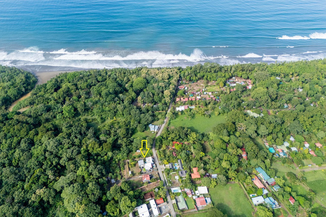 Near the Coast Multiplex For Sale in Bahía Ballena