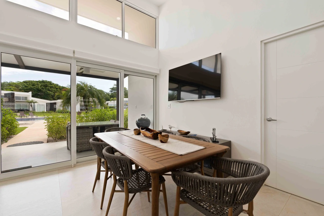 The Enclave: 2 Bedroom Villas with Private Plunge Pools, Just Minutes From the Beach - Gallery image 9