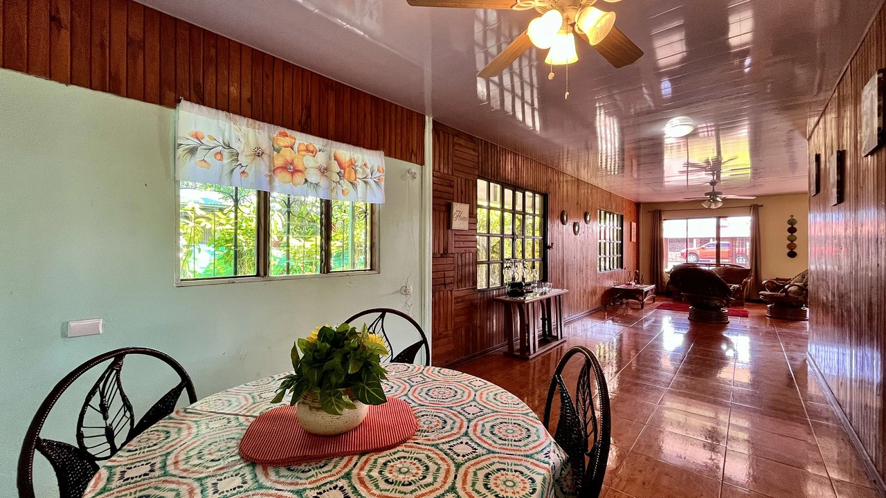 House For Sale in Daniel Flores - Gallery image 7