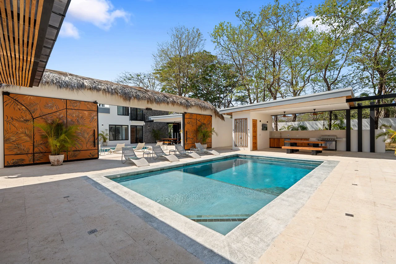 Casa Guacamaya Roja: Luxury Home in Playa Grande - Gallery image 41