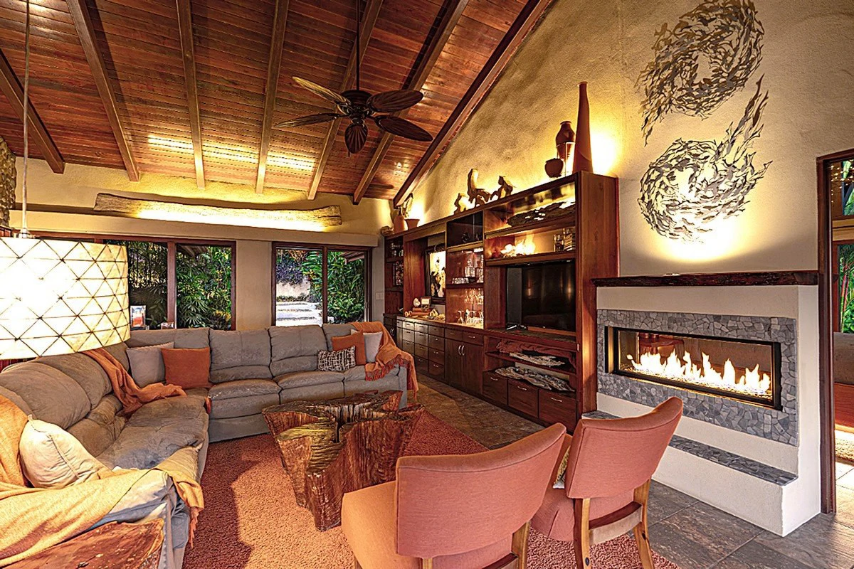 4.6 ACRES – 4 Bedroom Ultra-Private Oceanview Luxury Estate Surrounded by Rainforest!!! - Gallery image 40