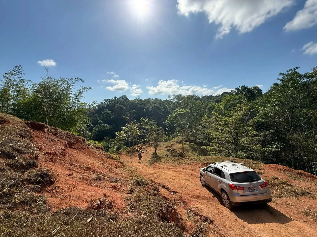 11.4 Hectare Mountain Estate: Lush Forest, River & Farm Potential in Arenal Puriscal , San Jose - Gallery image 18