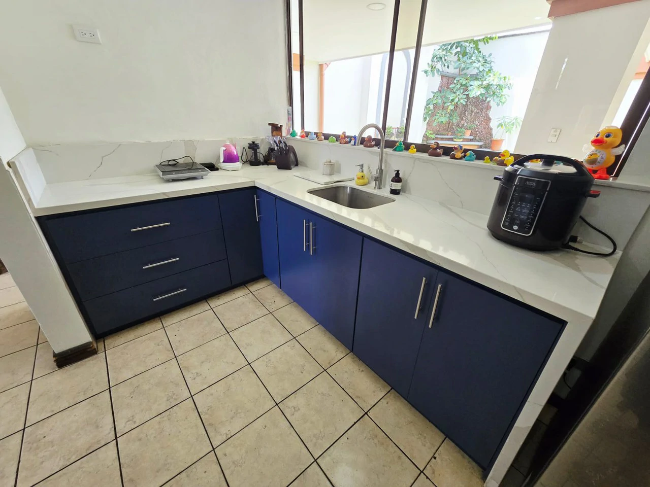 LARGE HOUSE FOR SALE IN MERCEDES NORTE, HEREDIA - Gallery image 24