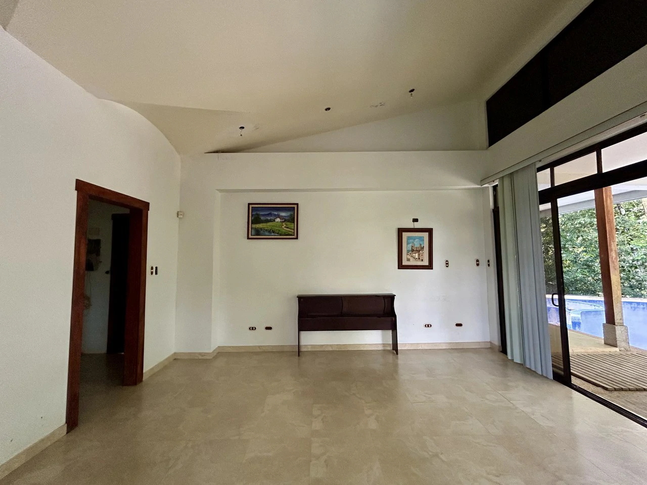 Fixer-Upper Home with an studio Office in Palmar Norte on a 7.58 Acres Property - Gallery image 45