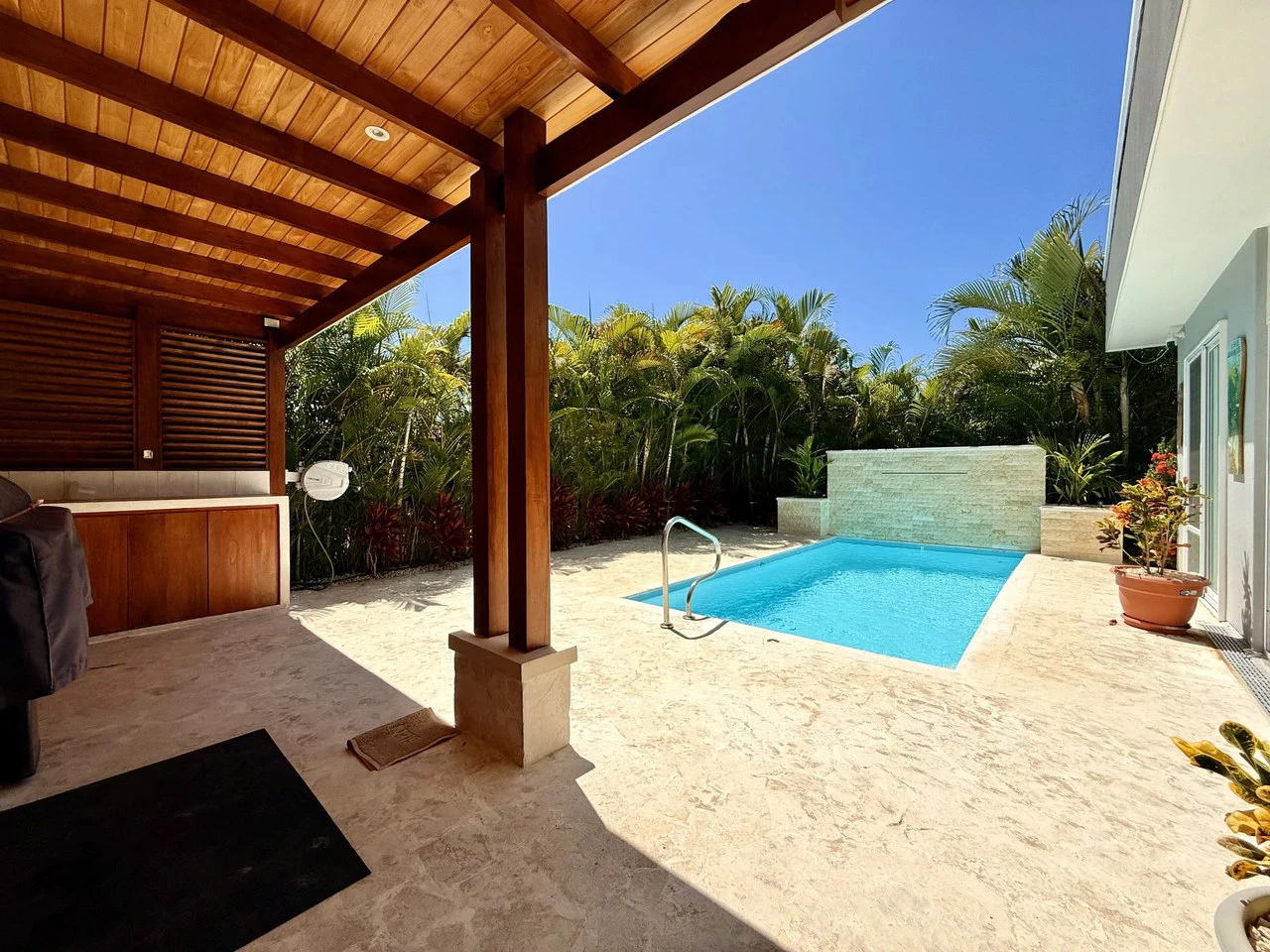 Brisas del Mar 29: Solar-Powered Home for Sale in Costa Rica - photo 4