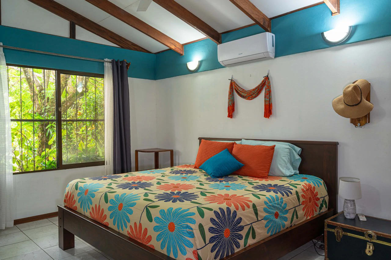 Matapalo gated home, 5 minutes from beach - Gallery image 14