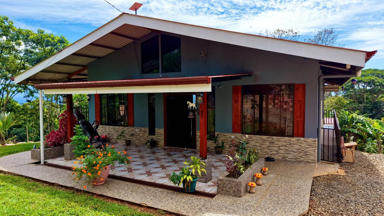 Mountain and Countryside House For Sale in Daniel Flores - Gallery image 3