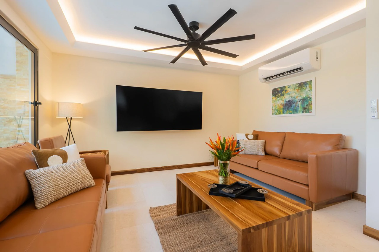 Grand luxury 9 bedroom, 9.5 bath Rainforest & Mountain View Estate near Marina Pez Vela - Gallery image 11