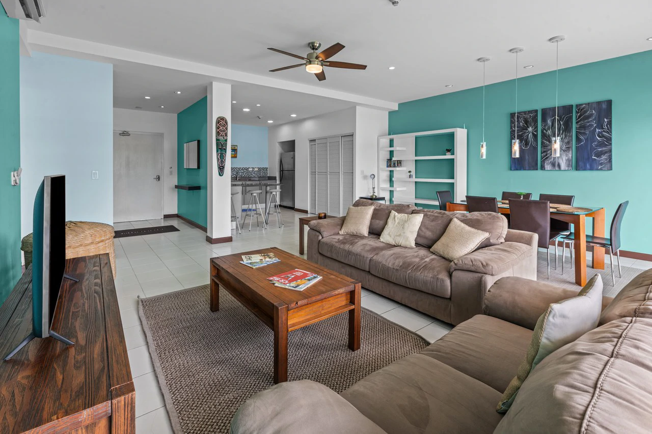6th Floor 3-bedroom JacoBay Condo with Panoramic Sunrise, Mountain and Ocean Views - Gallery image 9