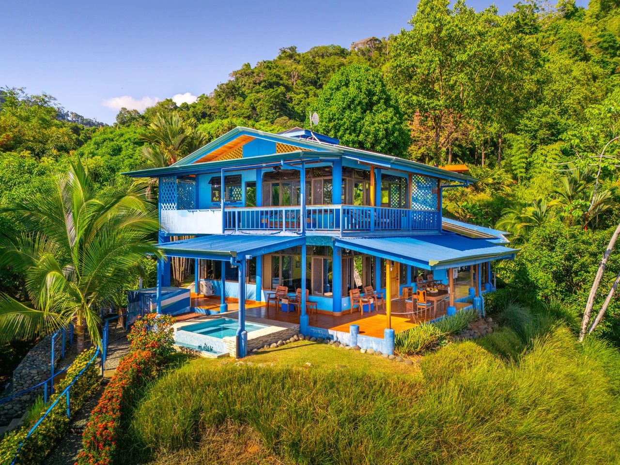 Casa Vista Harmonia: Legendary Ocean Views and Sustainable Living! - Gallery image 2