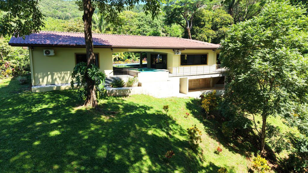 Casa Guanacaste: Exceptional Villa – Nature & Serenity Just 15 Minutes from Sámara - Gallery image 4