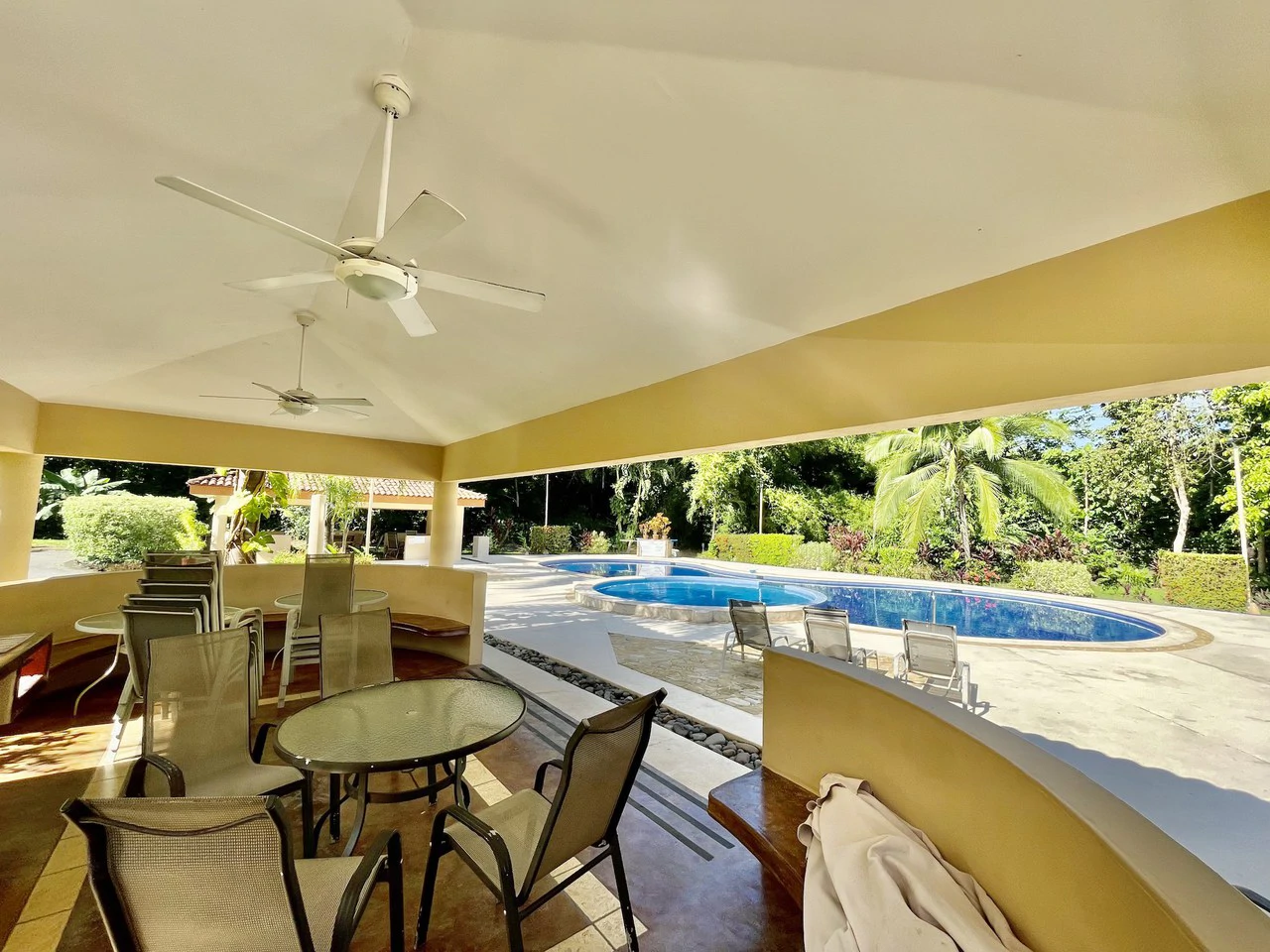 Your Ideal Townhouse in Sitio de Ensueño, Garabito   ️ Costa Rica - Gallery image 9