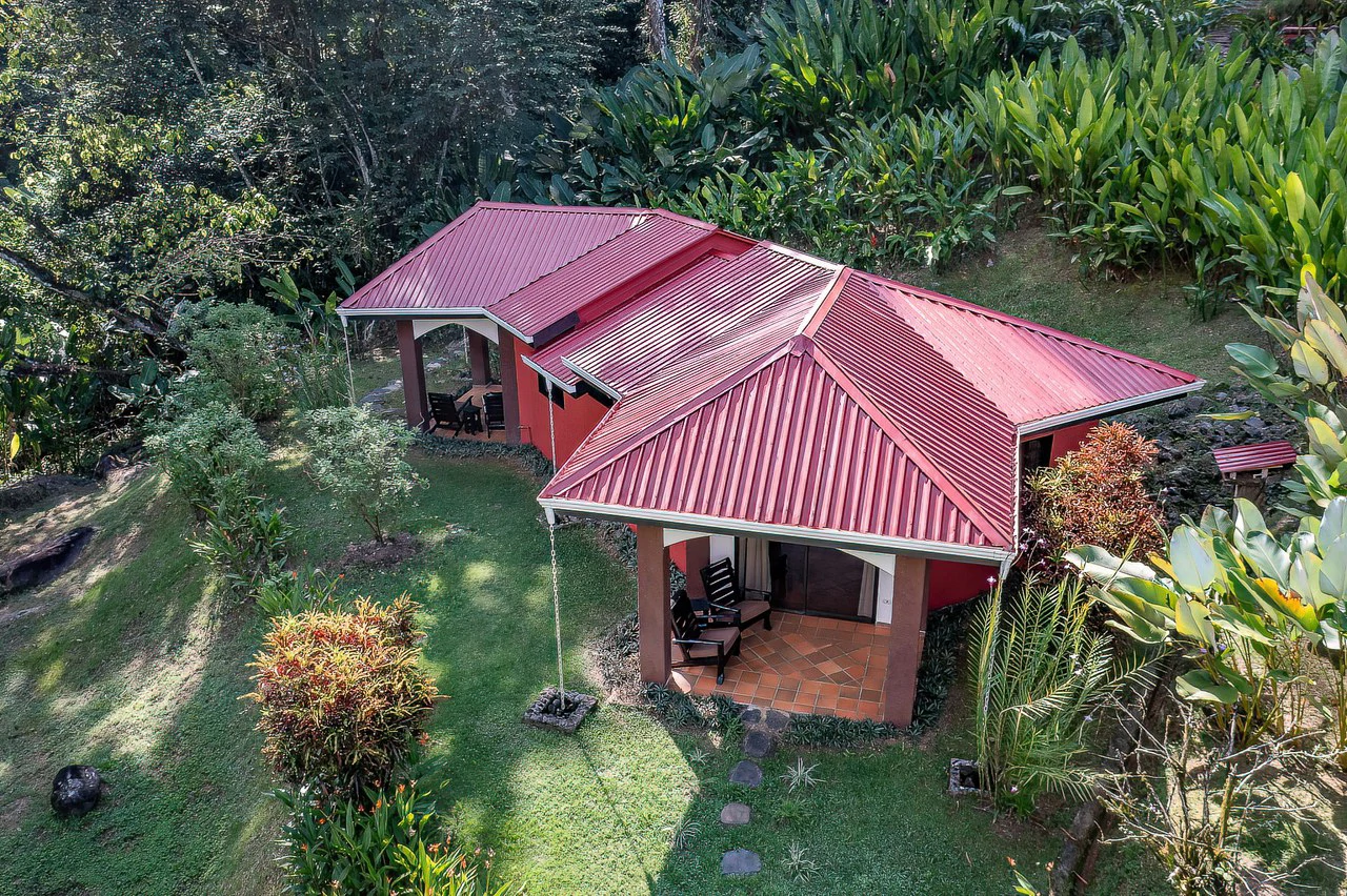 A TRANQUIL HAVEN: PRIME INVESTMENT OPPORTUNITY IN UVITA'S LUSH RIVER ENCLAVE: Mountain Hotel/Resort/Hostel For Sale in Uvita - Gallery image 55