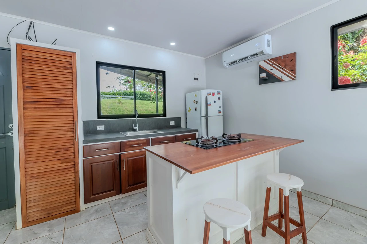 Multi-Family Compound, 4 Fully Furnished Units | 15 Minutes to the Beach - Gallery image 18