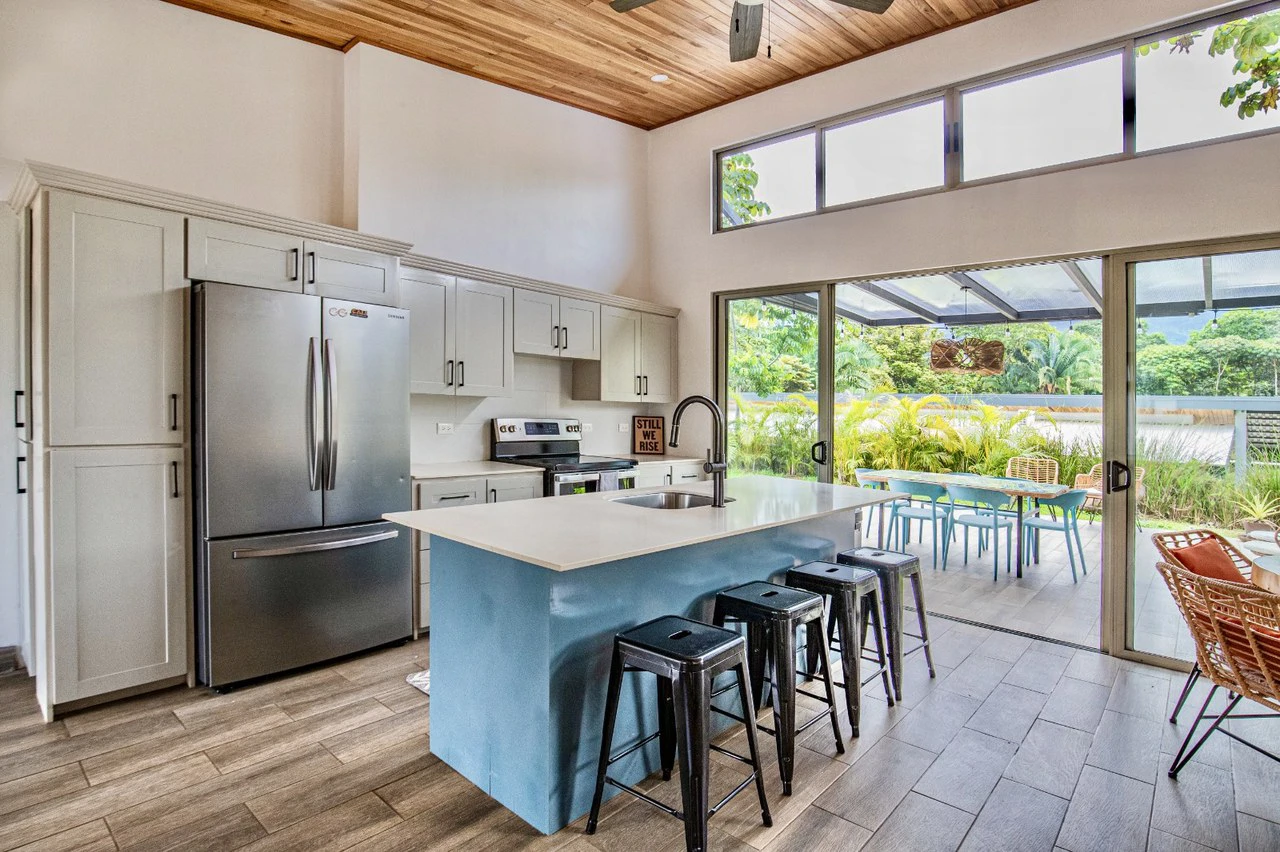 Mountain View 3 Bedroom Home in Toucan Gated Community - Gallery image 7