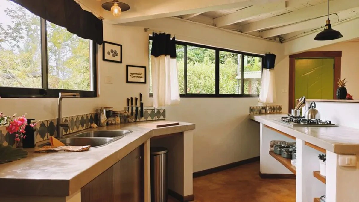 ID 947: 2 BD/2BA Renovated Home with Ocean View Near Playa Negra - Gallery image 6