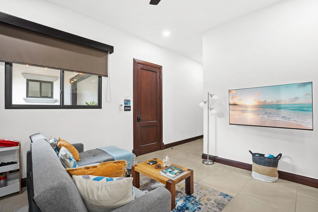 Pura Vida House: 6 bedroom 6 Bathroom Rental Juggernaut in Gated Community - Gallery image 37