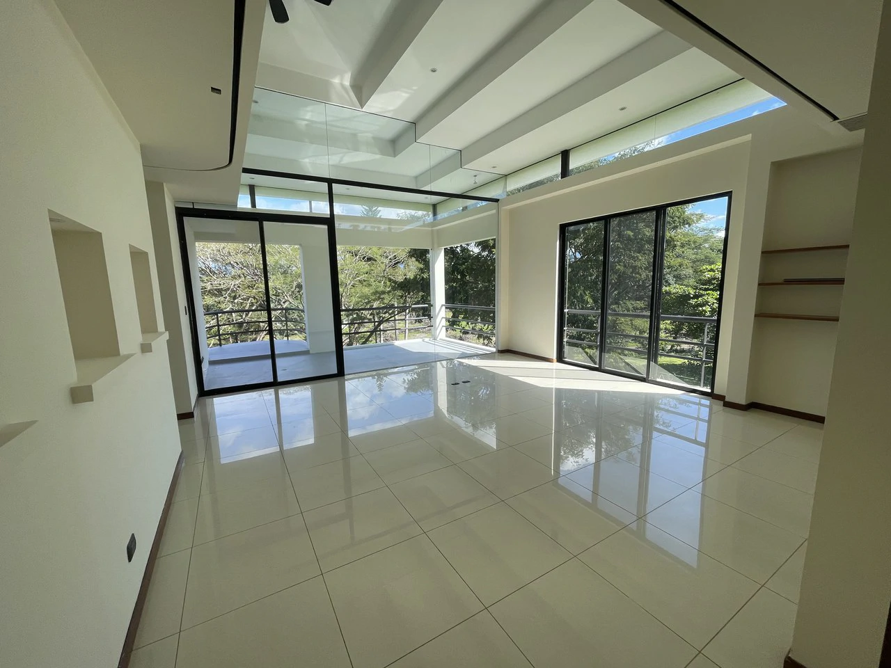 La Garia 3 floors modern: Magnificent Luxury Estate with Gardens in La Garita, Alajuela - Gallery image 13