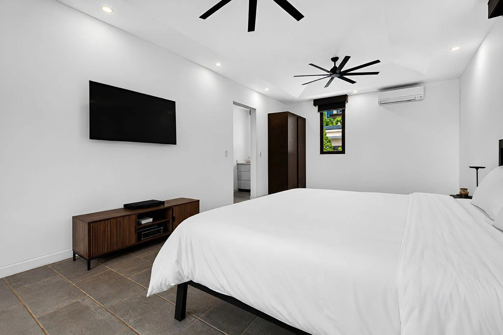 Casa Arcana: Luxury 3BR Condo with Private Pool in Tamarindo Parks | Walk to Beach - Gallery image 21