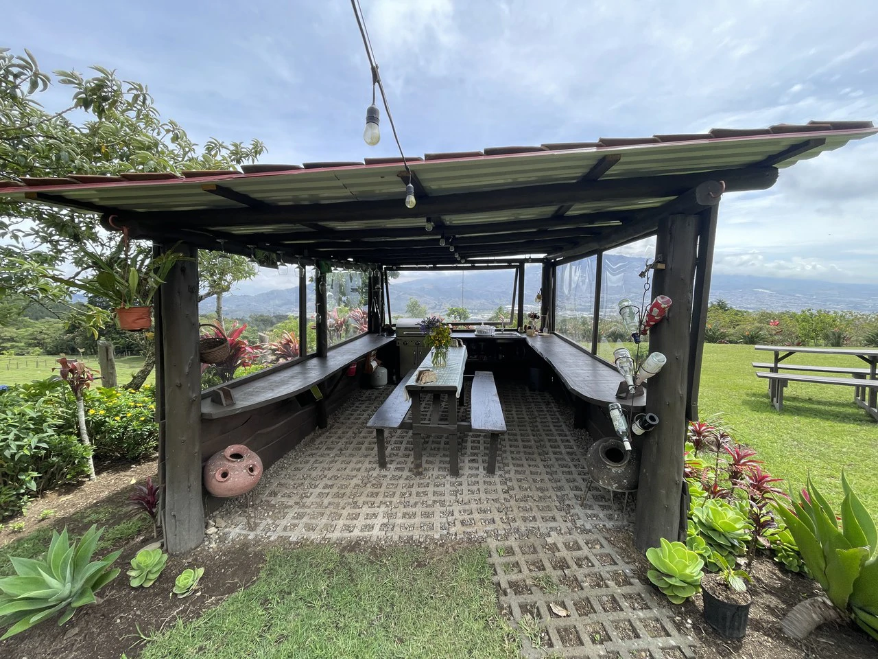 Cartago, gourmet coffee plantation: Charming Coffee Retreat Home with Stunning Views and Gourmet Coffee Plantations - Gallery image 28