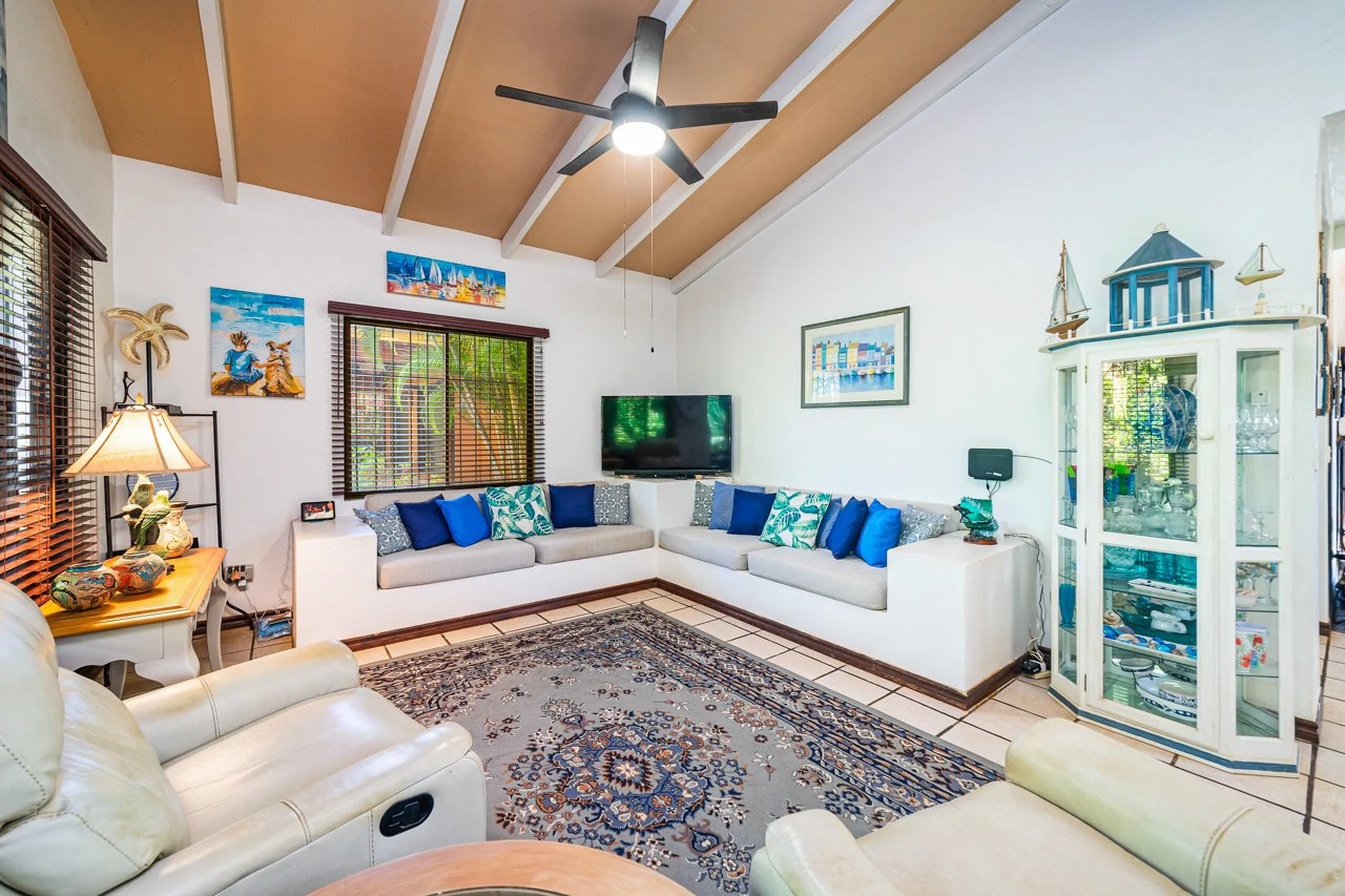 Iguana Villas #7: Turnkey 2BR Villa Near White Sand Beach - Gallery image 11