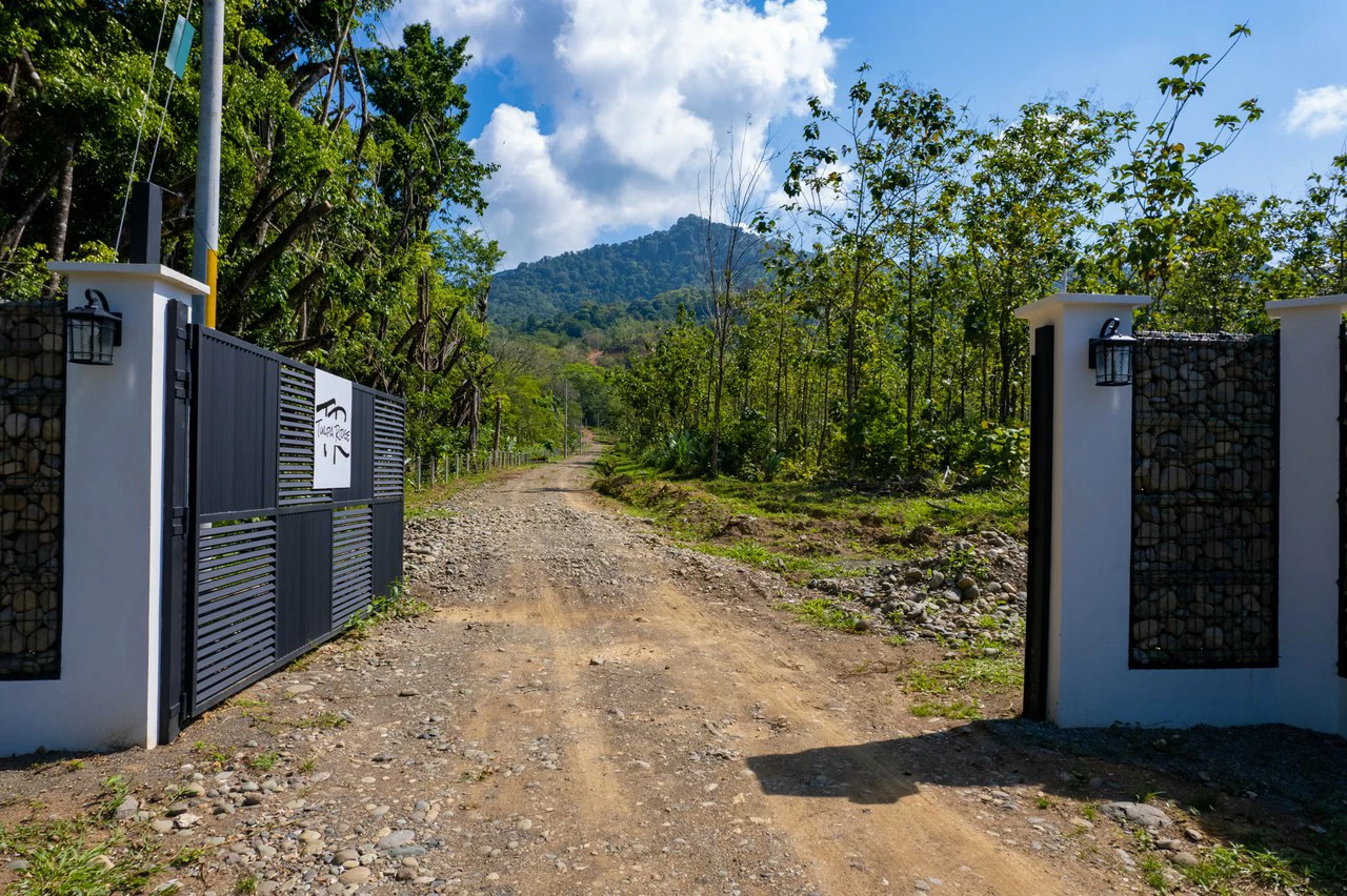 New Gated Development in Matapalo - Ocean View and Flat Land, ready to build! - Gallery image 15