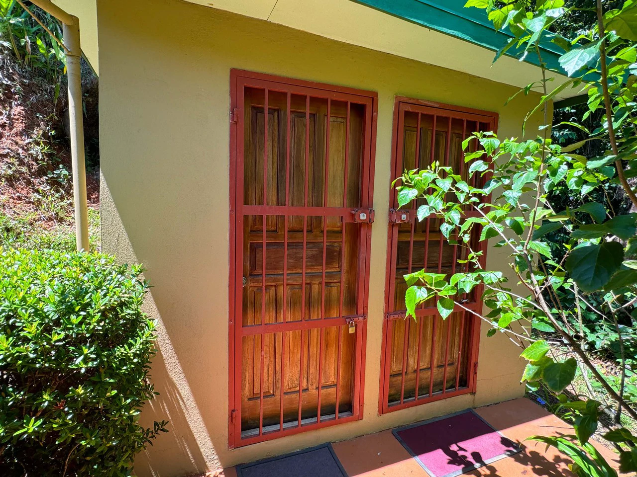 Commerical Property with 4 Ocean View Rental Units in Ojochal - Gallery image 27