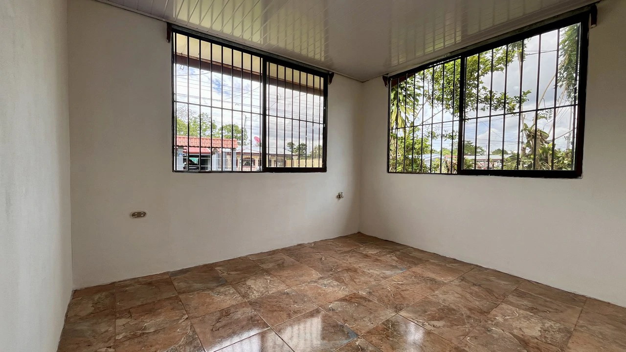 House For Sale in Daniel Flores - Gallery image 11