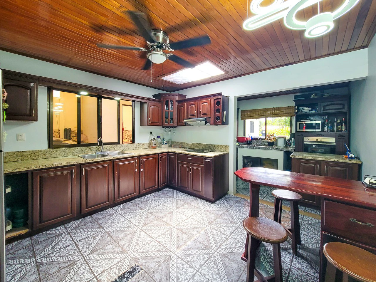 House For Sale in Santa Gertrudis - Gallery image 3