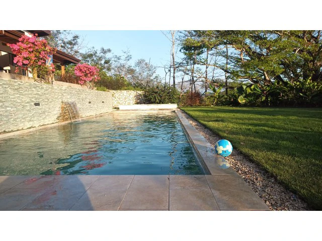 Stunning Dream Home and Pool with Separate cute smart Apartment building for Sale Surrounded by lush nature in the soft rolling hills of Hojancha - Gallery image 18
