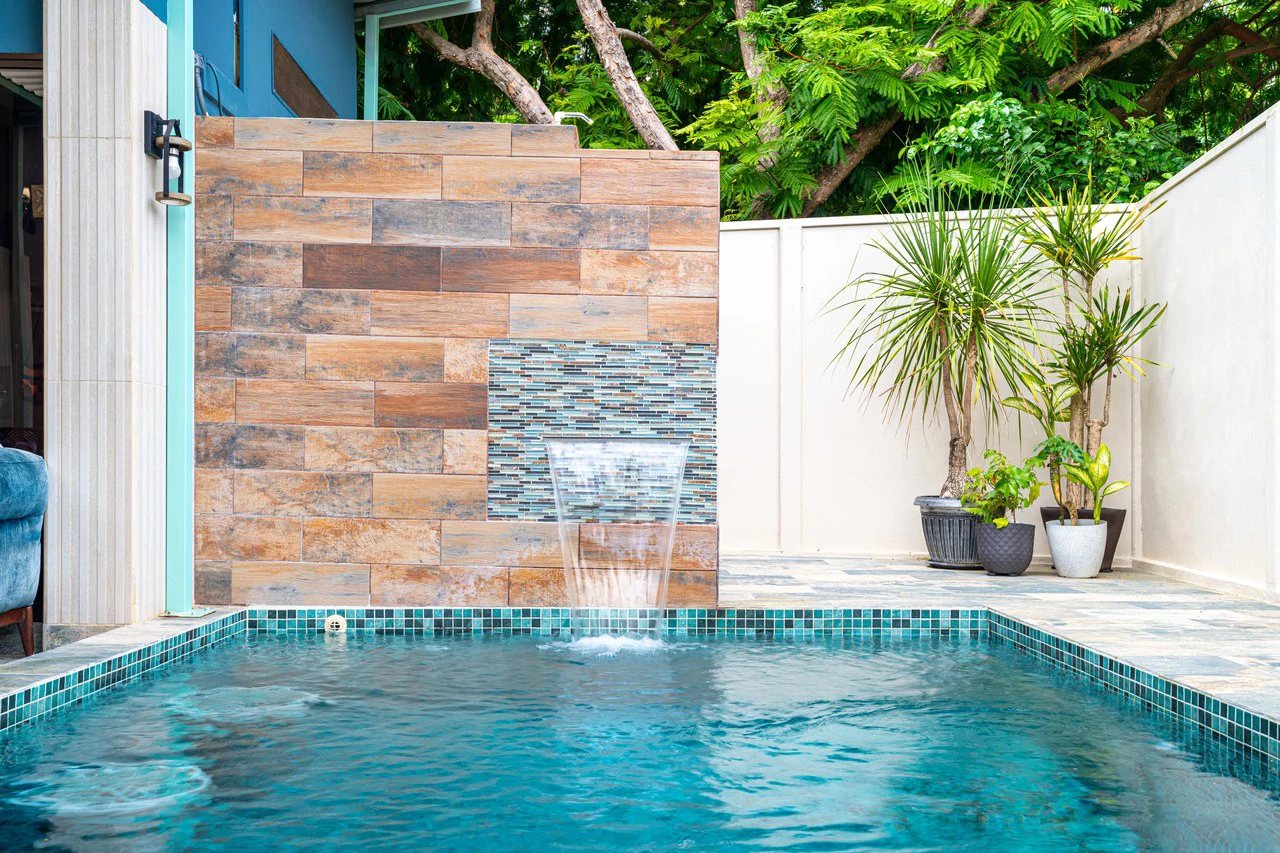 3 Bed Main Home with Two Rental Villas, Walk to Beach in Uvita! Fantastic Location! - Gallery image 55