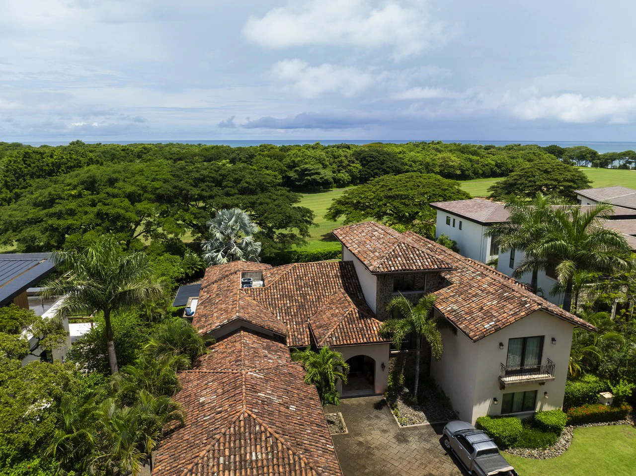 La Dulce Vida 7: Exclusive 5-Bedroom Mansion in La Dulce Vida, Hacienda Pinilla. Unmatched Elegance & Privacy - Gallery image 30