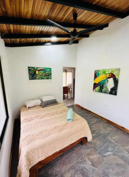 Stunning 3-Bed, 3-Bath Home with Ocean & Mountain Views in Tinamaste - Gallery image 11