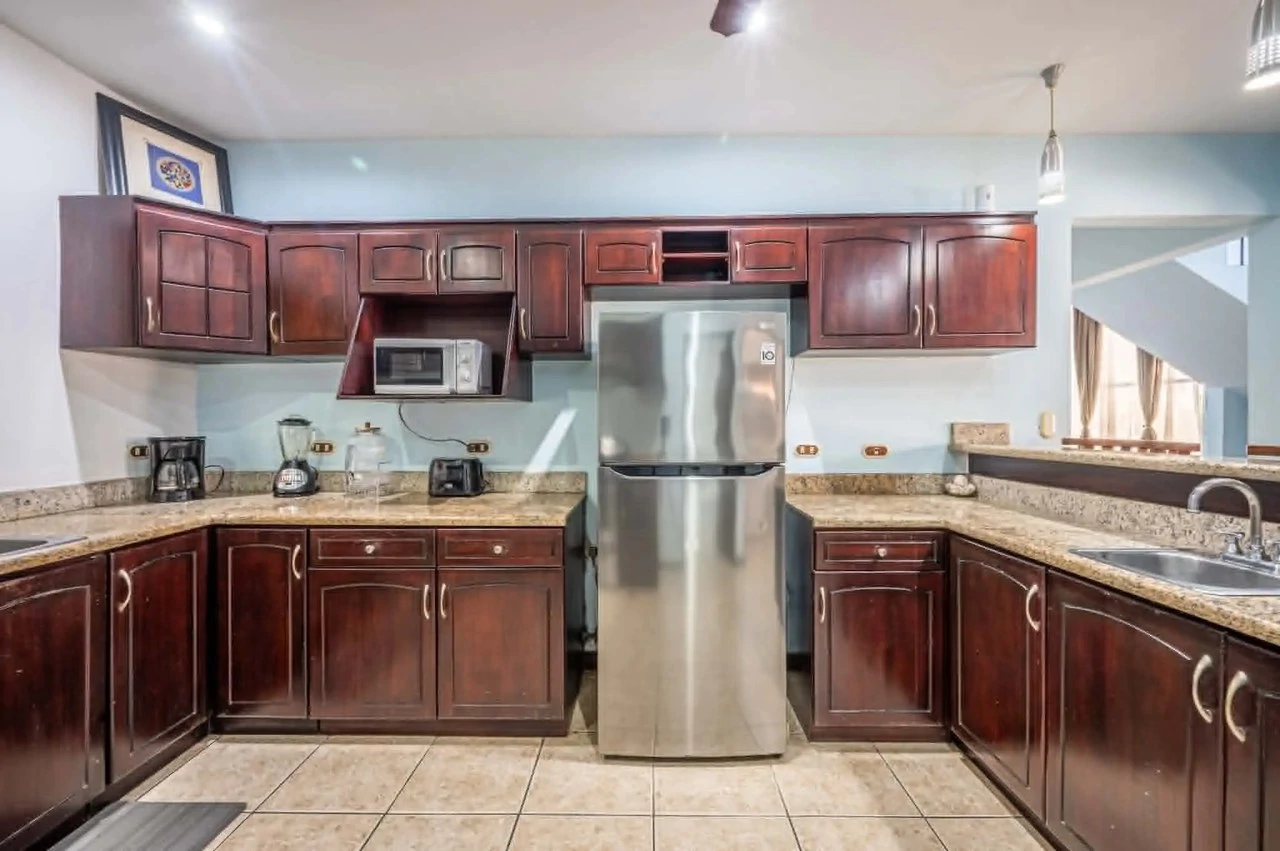 Rare Opportunity in Jacó’s Only Oceanfront Gated Home Community - Gallery image 25