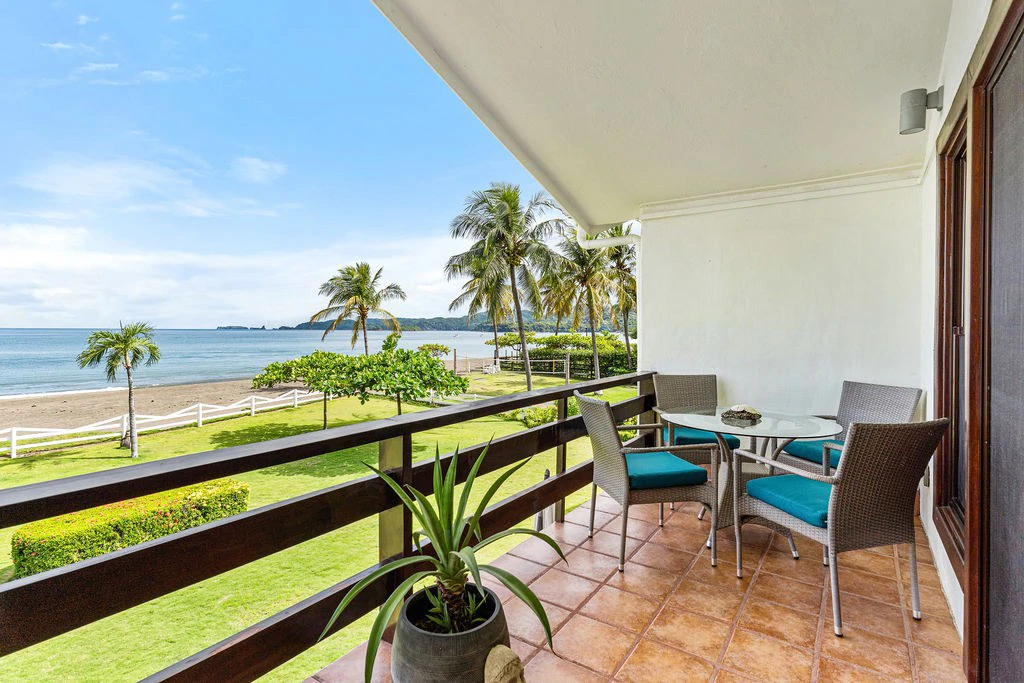 Pacific Beach #10: Fully Renovated One-Bedroom with Panoramic Ocean & Marina Views - Gallery image 12