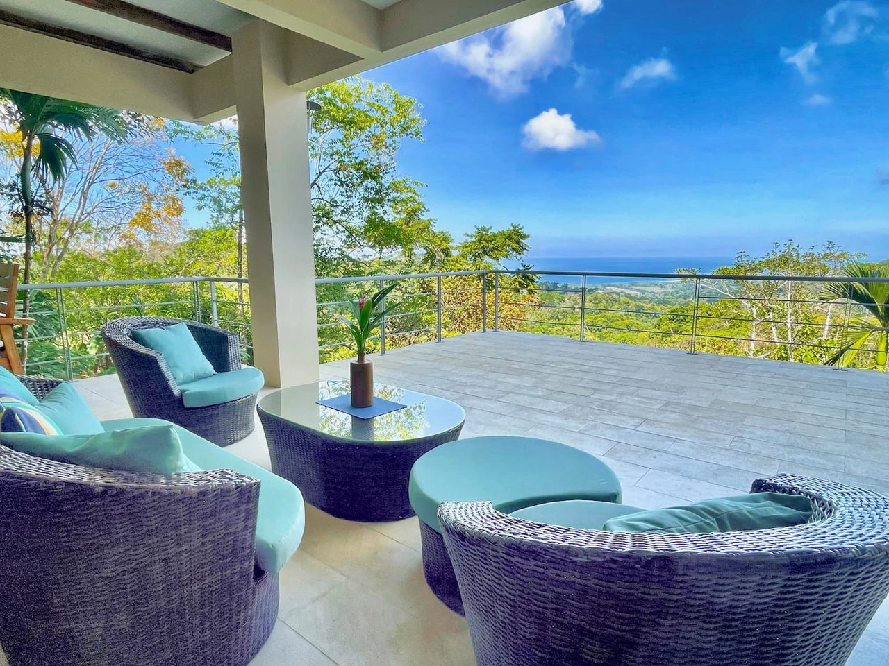 2.4 ACRES – 3 Bedroom Main Home Plus 1 Bedroom Casita And Cabina, Luxury Ocean View Property, 15min to Dominical!!: Near the Coast and Mountain House For Sale in Lagunas - Gallery image 16