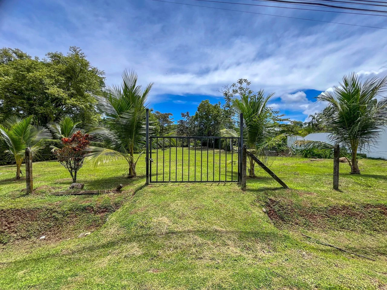 0.60 ACRES – Land In Prime Location, Flat and Usable, Commercial or Residential, Two Wheel Drive Access, Ready to Build! - Gallery image 15