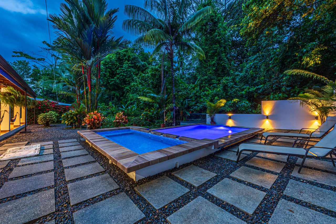 Happy Daze in Uvita: Commercial Building Opportunity in the Heart of Uvita. On Creek with Beautiful Jungle View - Gallery image 13