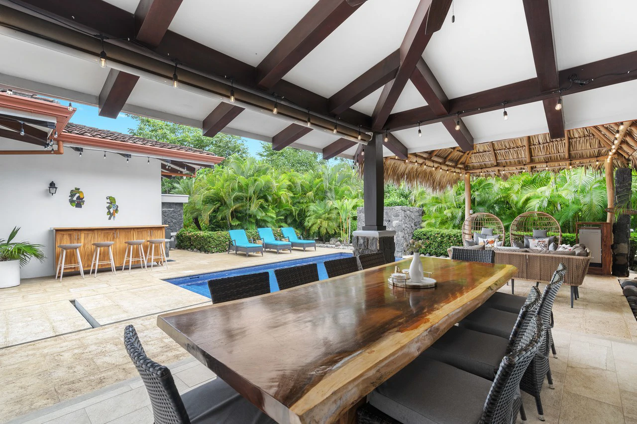 Pura Vida House: 6 bedroom 6 Bathroom Rental Juggernaut in Gated Community - Gallery image 9