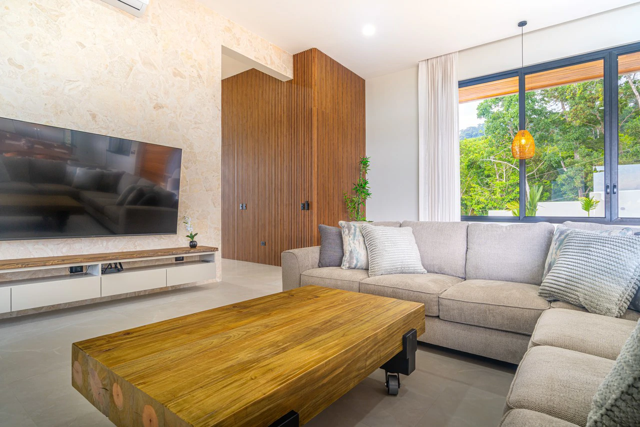 Lion's Gate Sunset Estate - Gallery image 86