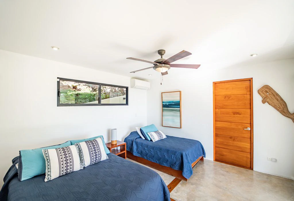 Casa Que Pasa: Exquisite Contemporary Hillside Home in a 1.6-acre Property Overlooking The Pacific Ocean - Enjoy Coastal Living in a Prime Location - Gallery image 15