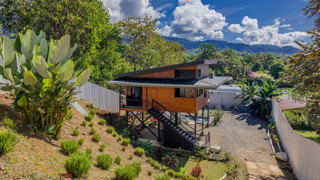 Turnkey Home in Ojochal Expansion Potential & Mountain Views - Gallery image 4