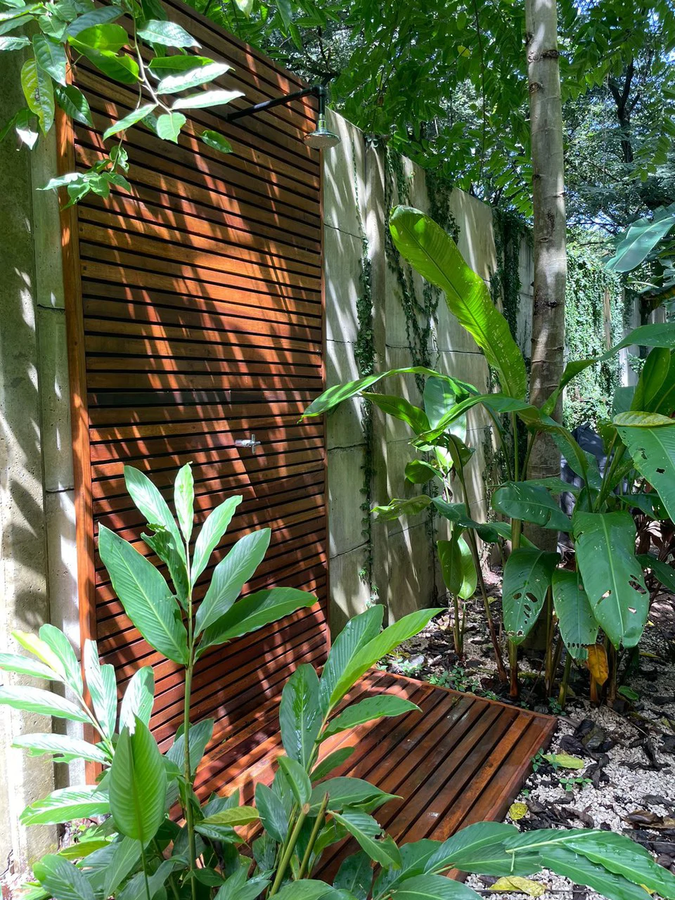 Casa Gala: Price Drop! New Modern and Tropical House Steps Away from Downtown and the Beach! - Gallery image 21