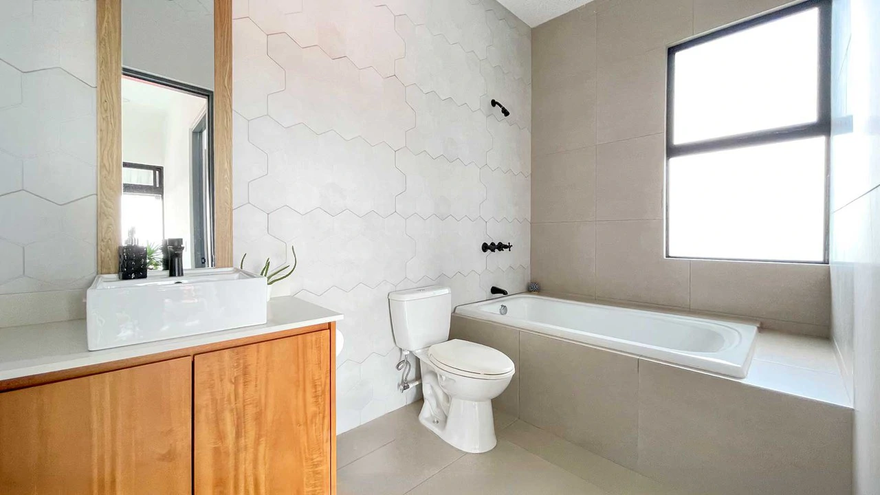 Modern Two-Story Home in Gated Community in Grecia– 5 Minutes from Downtown - photo 19
