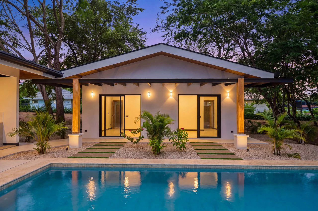 Villa Mariposa: New Balinese-Inspired Luxury Villa Steps from Playa Brasilito - photo 24