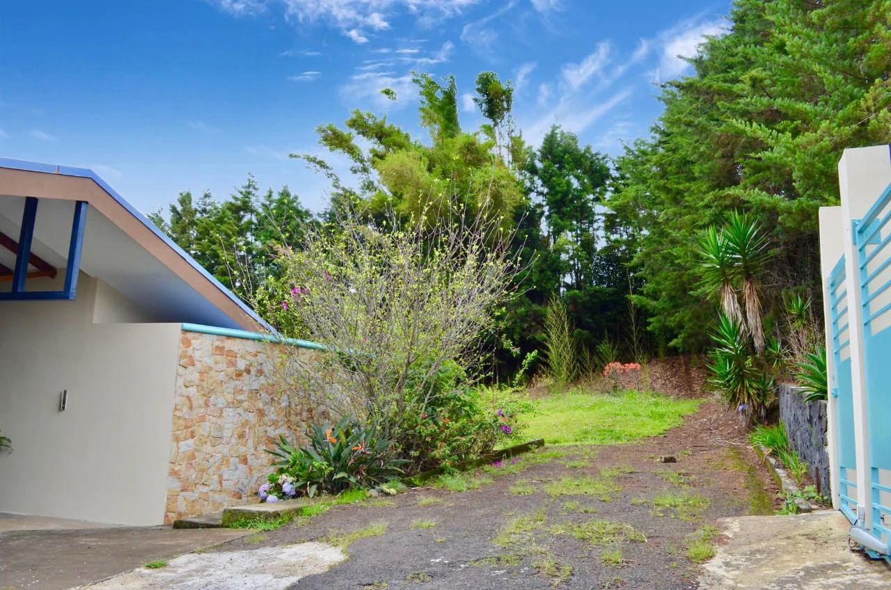 Mountain modern house in San Isidro, Costa Rica - Gallery image 11