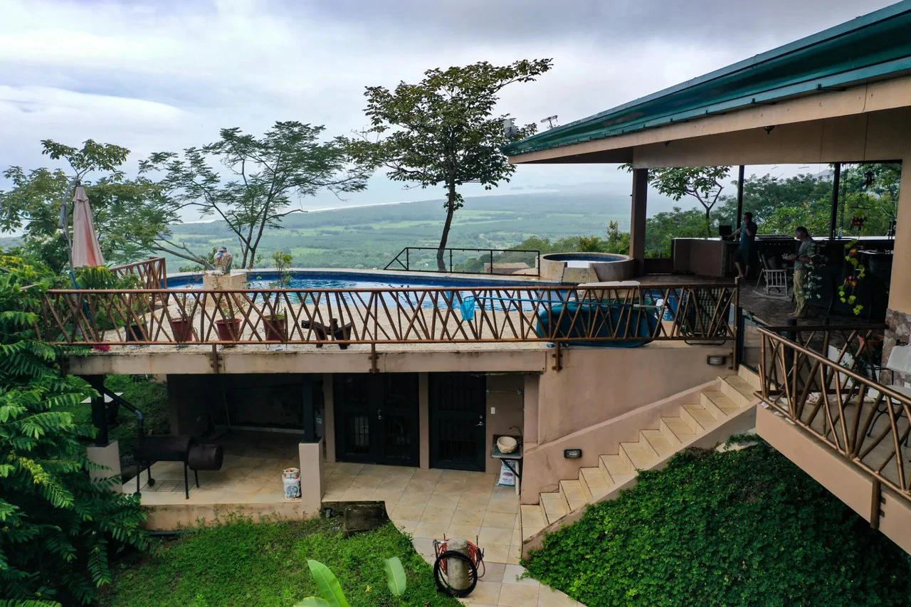 209 ACRES – 3 Bedroom 180 Degree Ocean View Home, Pool, And At Least 4 More Ocean View Building Sites!!!! - Gallery image 5