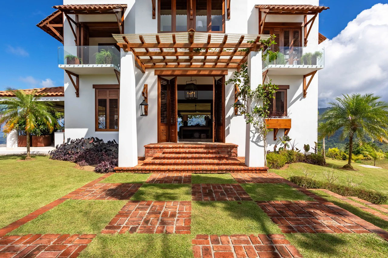 Custom Built Home in Dominical with 2 Building Sites in Costa Verde Estates - Gallery image 77